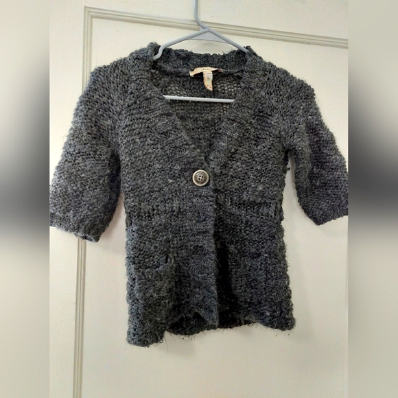 American Rag Gray Short Sleeve Button Up Sweater w Pockets. Size XSmall - Picture 2 of 5